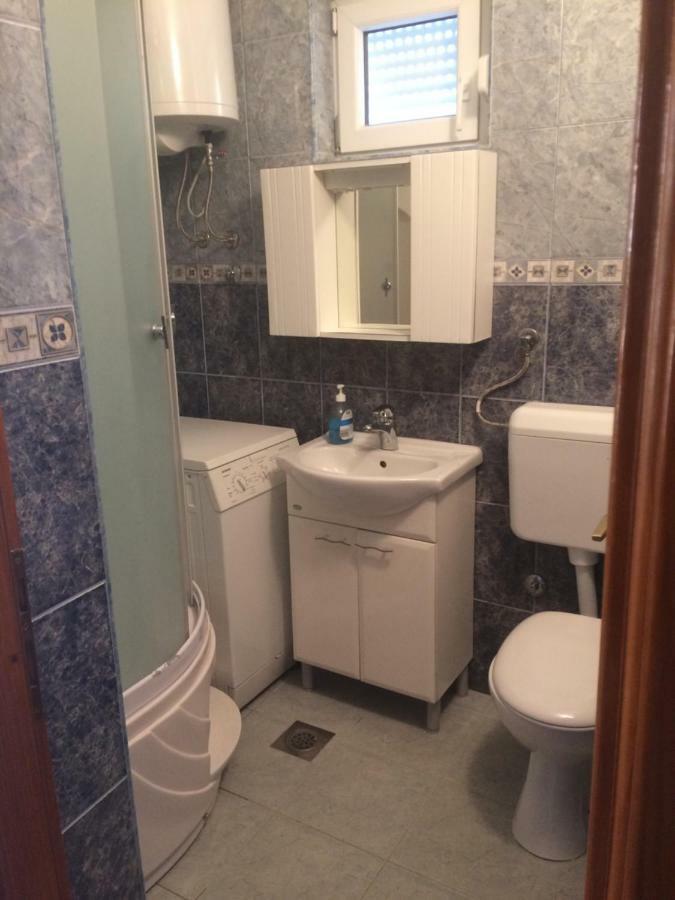 Voja Rooms Ivanica エクステリア 写真